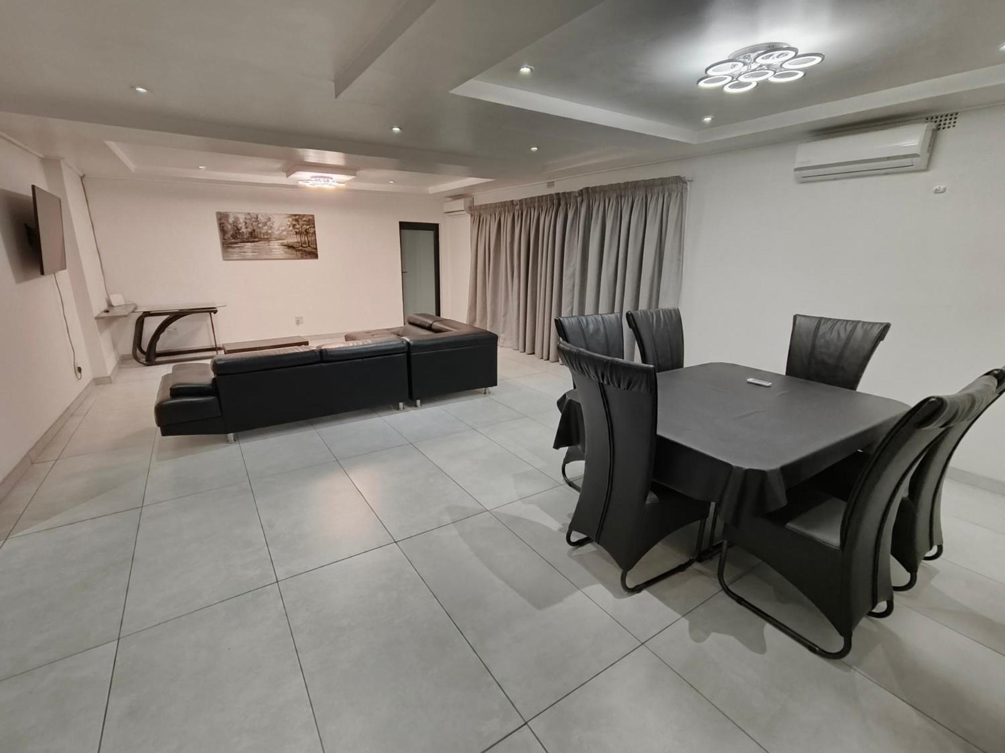 In Town Vaal Apartment เฟเรนนิงิง ภายนอก รูปภาพ