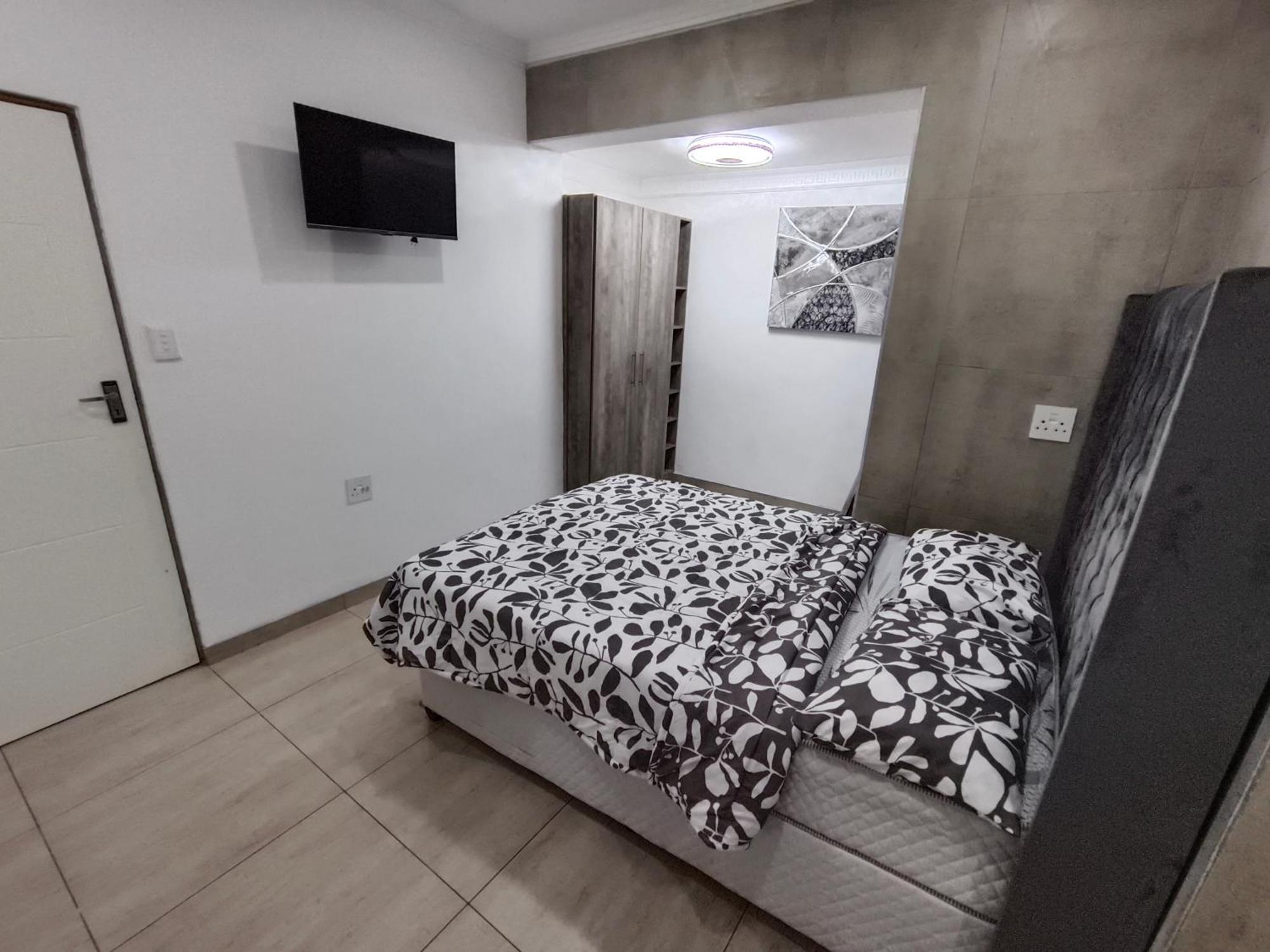 In Town Vaal Apartment เฟเรนนิงิง ภายนอก รูปภาพ