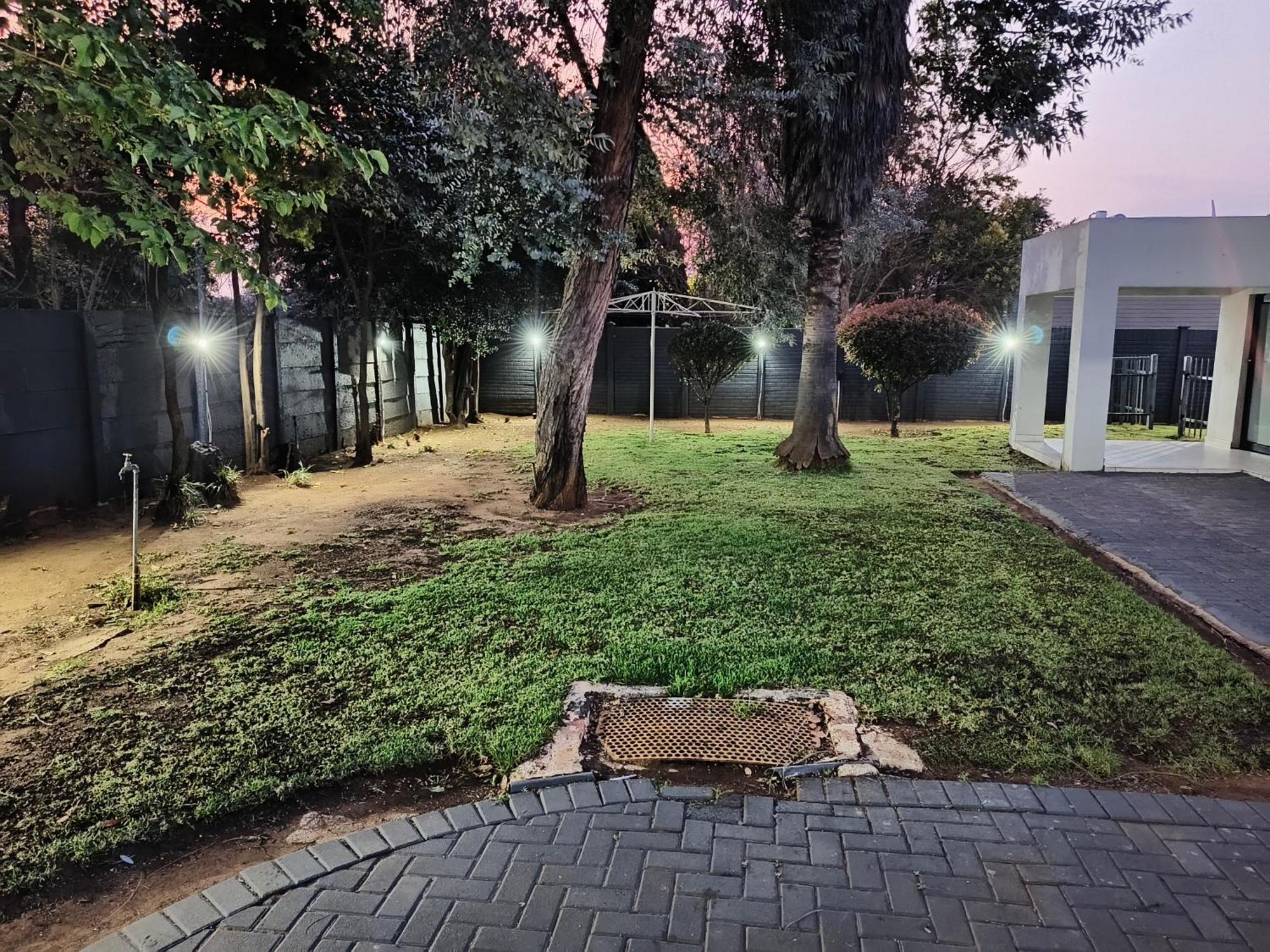 In Town Vaal Apartment เฟเรนนิงิง ภายนอก รูปภาพ